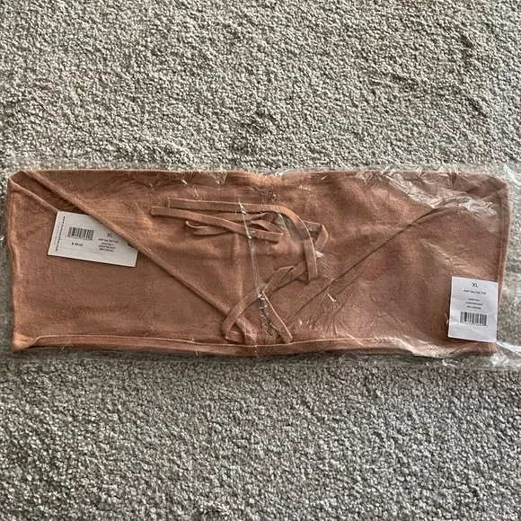 Bundle for bltt1271 WeWoreWhat Knit Halter Top - NWT - Picture 4 of 6